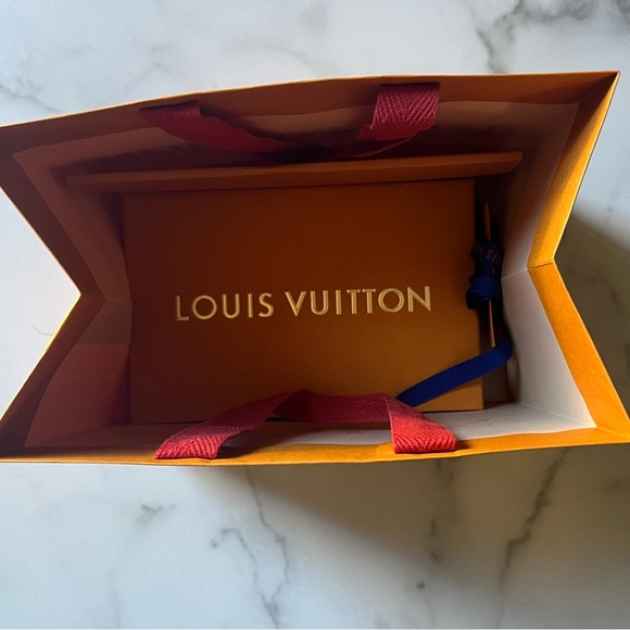 AUTHENTIC LIKE NEW Louis Vuitton Monogram Poppy Sarah Wallet - Picture 10 of 14